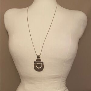 Banana Republic Elegant gold Pendant Necklace